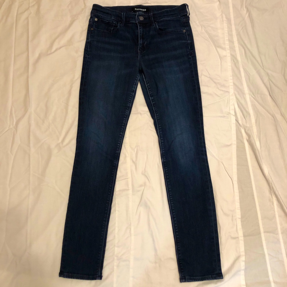 Express Super Skinny Mid Rise Dark Wash Jeans (8R)